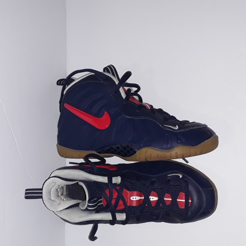 Girls Blue and red Nike size 1.5Y